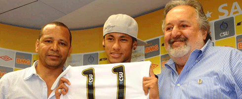 neymar-with-father490epa