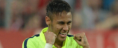 neymar-smiles-fists-clenche