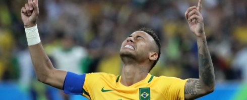 neymar-prayer-celebration-brazil-epa210816
