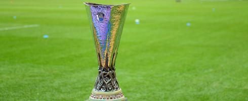 Europa-League-trophy490epa_3_1