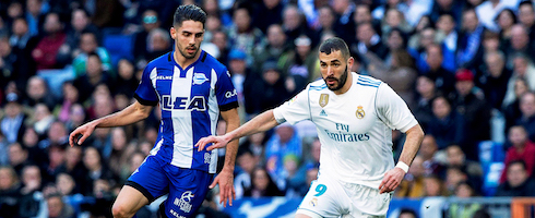 Real Madrid's Karim Benzema against Alaves