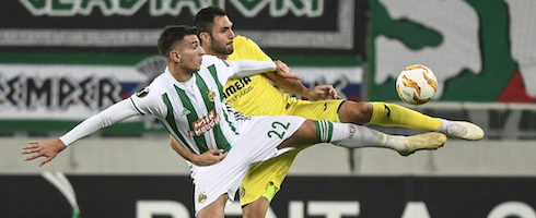 Villarreal's Victor Ruiz against Rapid Vienna