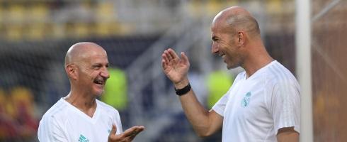 Antonio Pintus with Zinedine Zidane at Real Madrid