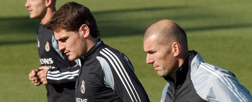 Iker Casillas and Zinedine Zidane