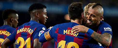 Barcelona's Arturo Vidal hails 'incredible' Lionel Messi in 5-1 Real ...