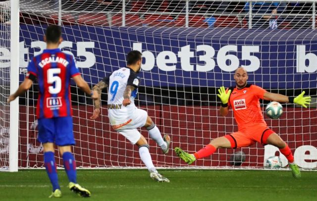 Eibar goalkeeper Marko Dmitrovic