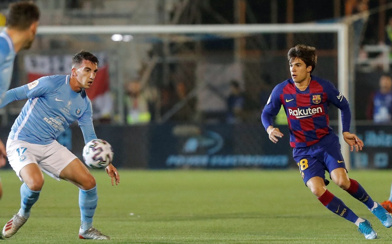 Barcelona midfielder Riqui Puig