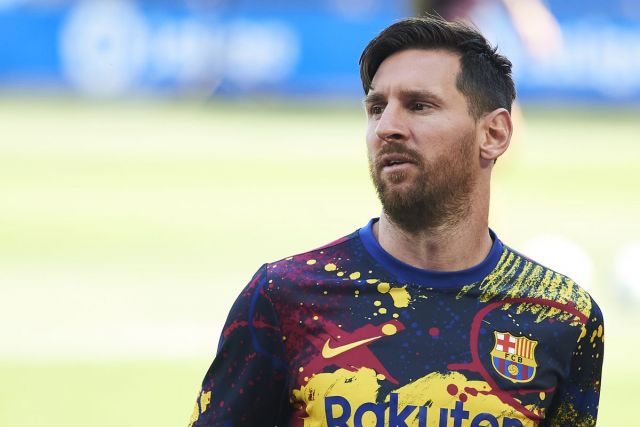 Lionel Messi has an annual income of over Rs 1000 Cr. Know the