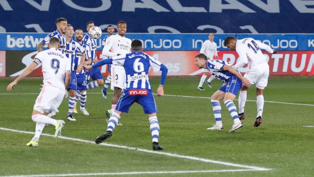 Real Madrid midfielder Casemiro scores against Alaves in La Liga action