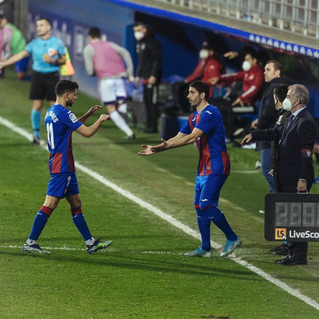 Eibar v Real Valladolid