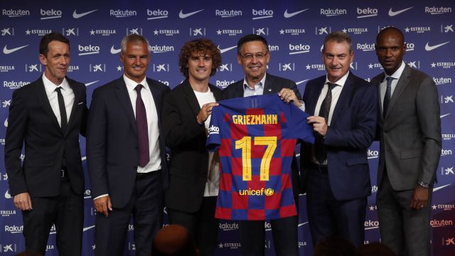 Barcelona transfer team