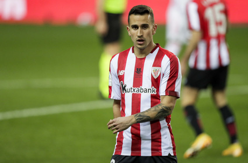Watch: Alex Berenguer puts Athletic Bilbao into late lead against Levante -  Football España