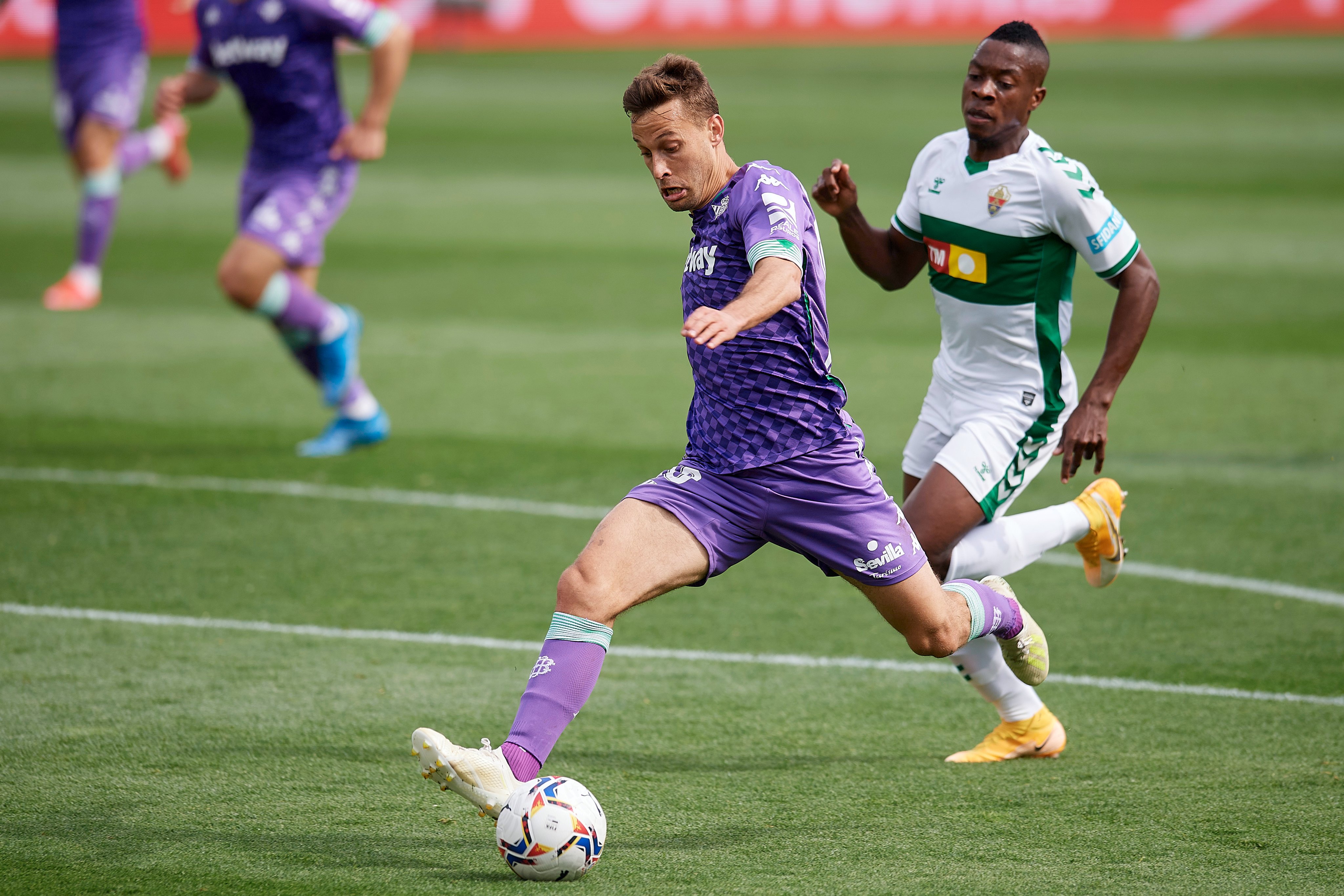 Exquisite Real Betis Secure Champions League Qualification After Edgy Win Over 10-man Elche View for Mobile Exquisite Real Betis Secure Champions League Qualification After Edgy Win Over 10-man Elche View for Mobile