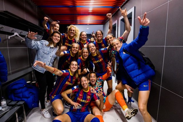 Barcelona Femeni v Paris Saint-Germain