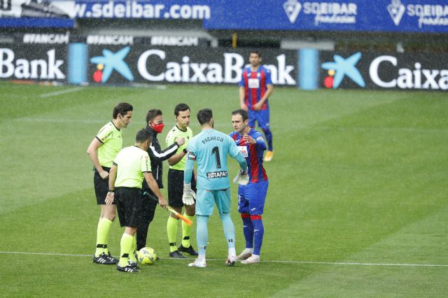 Eibar v Alaves