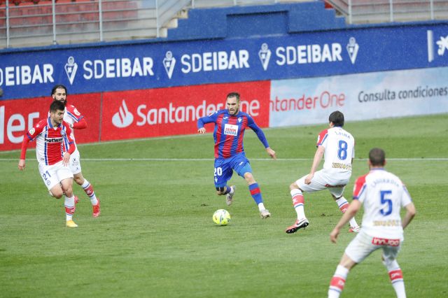 Eibar v Alaves