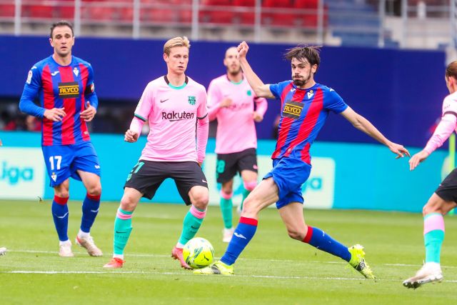 Eibar v Barcelona