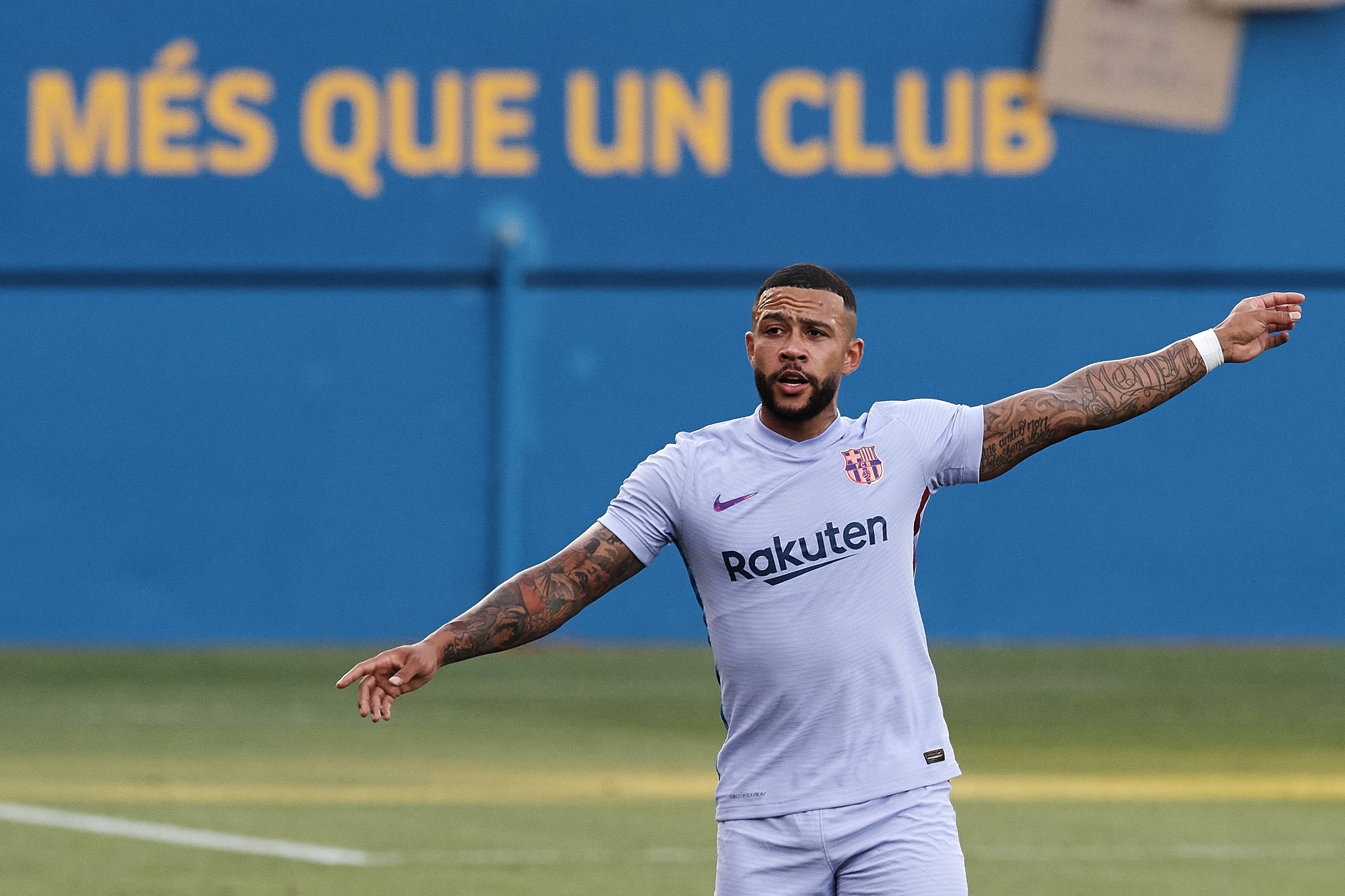 Spanish football evening headlines: Memphis Depay on target in Barcelona  friendly win and Eduardo Camavinga edges towards La Liga move - Football  España