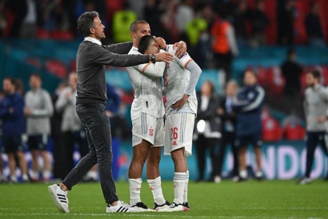 Luis Enrique, Thiago and Pedri2