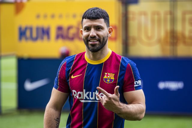 Sergio Aguero pictured in FC Barcelona kit as new signing unveiled