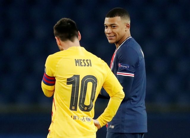 Kylian Mbappe Welcomes Lionel Messi To Paris Saint Germain   Football