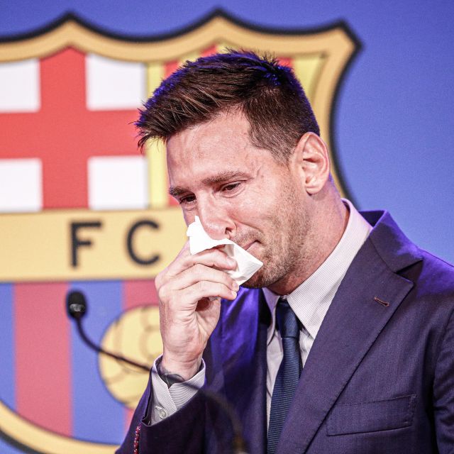 Watch: Lionel Messi Breaks Down In Tears While Bidding Farewell To ...