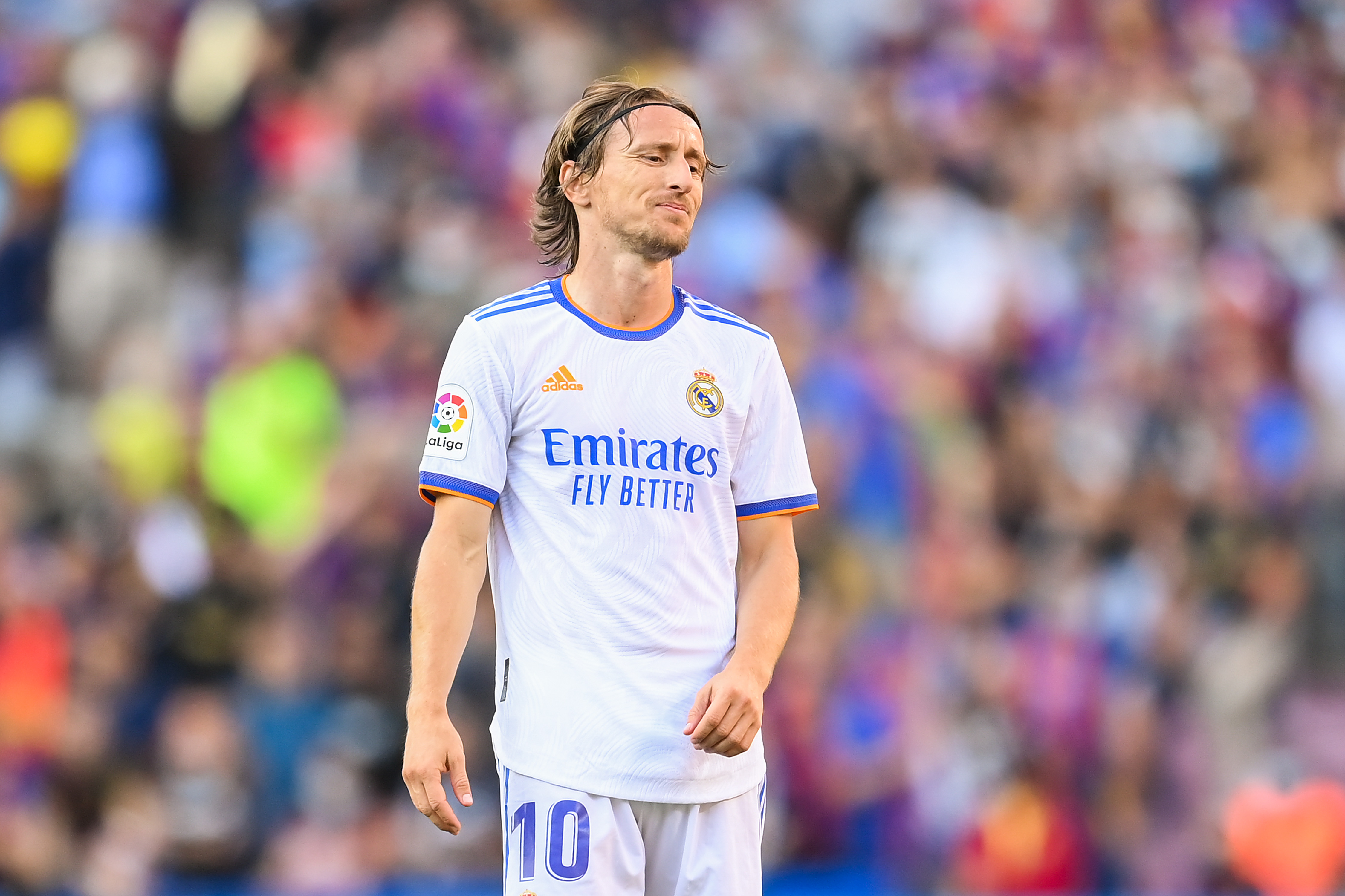Real Madrid celebrate Luka Modric and Dani Carvajal landmarks in El Clasico  win - Football Espana