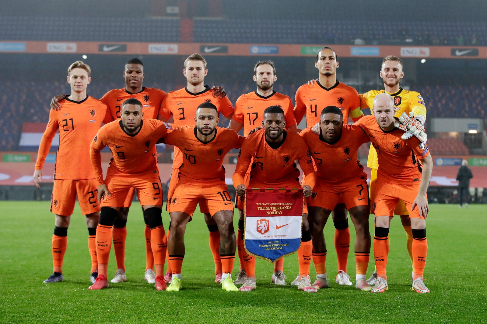 Frenkie de Jong and Memphis Depay star as the Netherlands qualify for