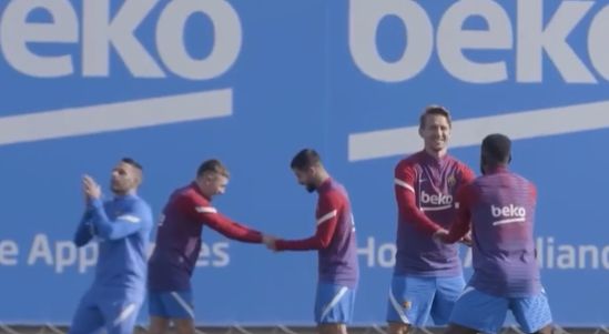 Xavi Hernandez and his Barcelona players