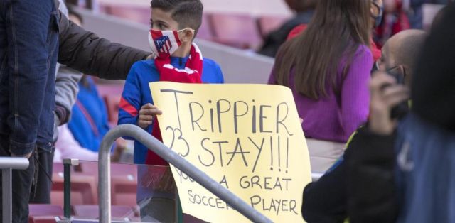 Joven aficionado del Atlético de Madrid le ruega a Trippier que se quede en medio de la candidatura al Newcastle