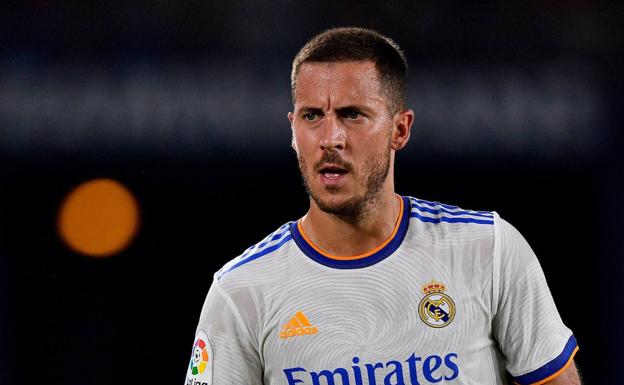 Eden Hazard confirms he will not leave Chelsea this month, Eden Hazard