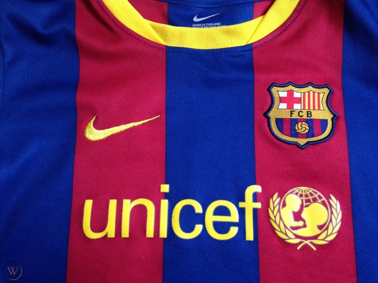 Bijdrage Aubergine Geneigd zijn Barcelona to replace UNICEF on shirts with UN refugee charity - Football  España