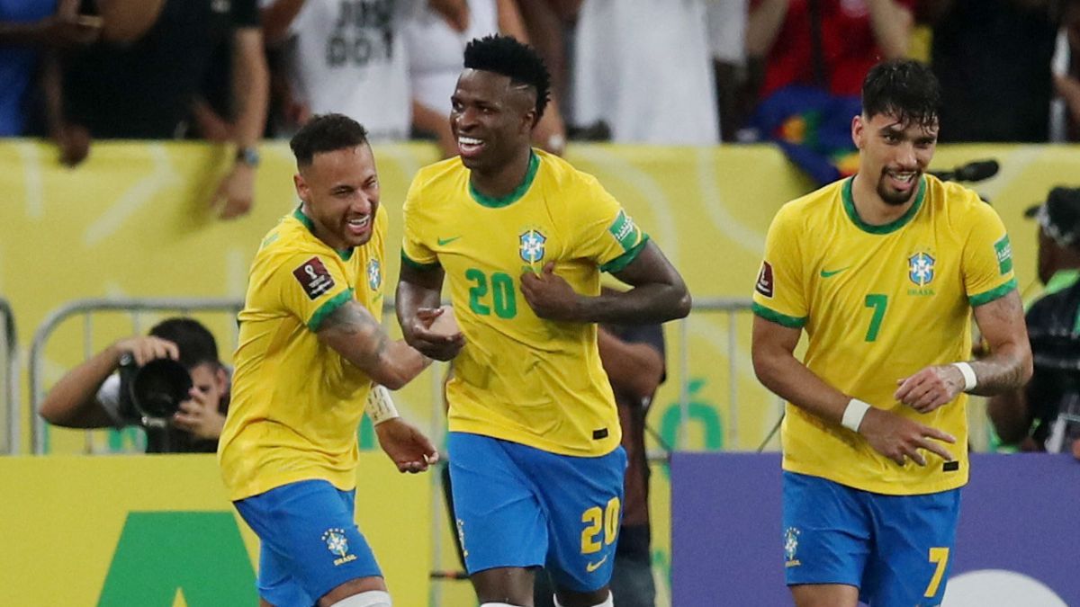 Vinicius Junior, Brazil teammates wear black shirts in stand against racism  at friendly in Barcelona