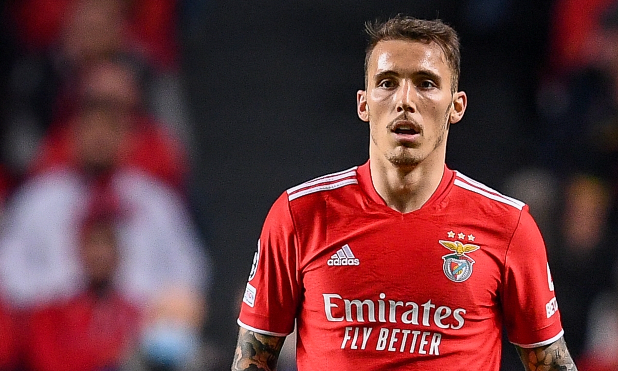 Barcelona eyeing Grimaldo in bid to add competition for Alba