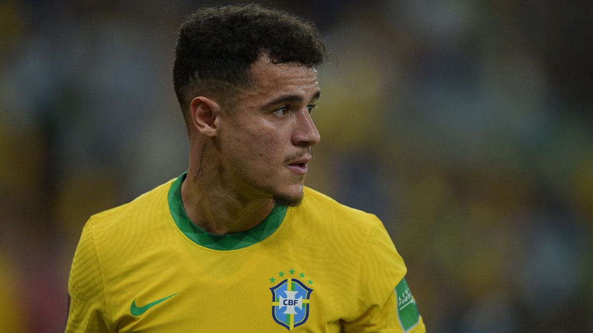 Aston Villa sign Philippe Coutinho on loan