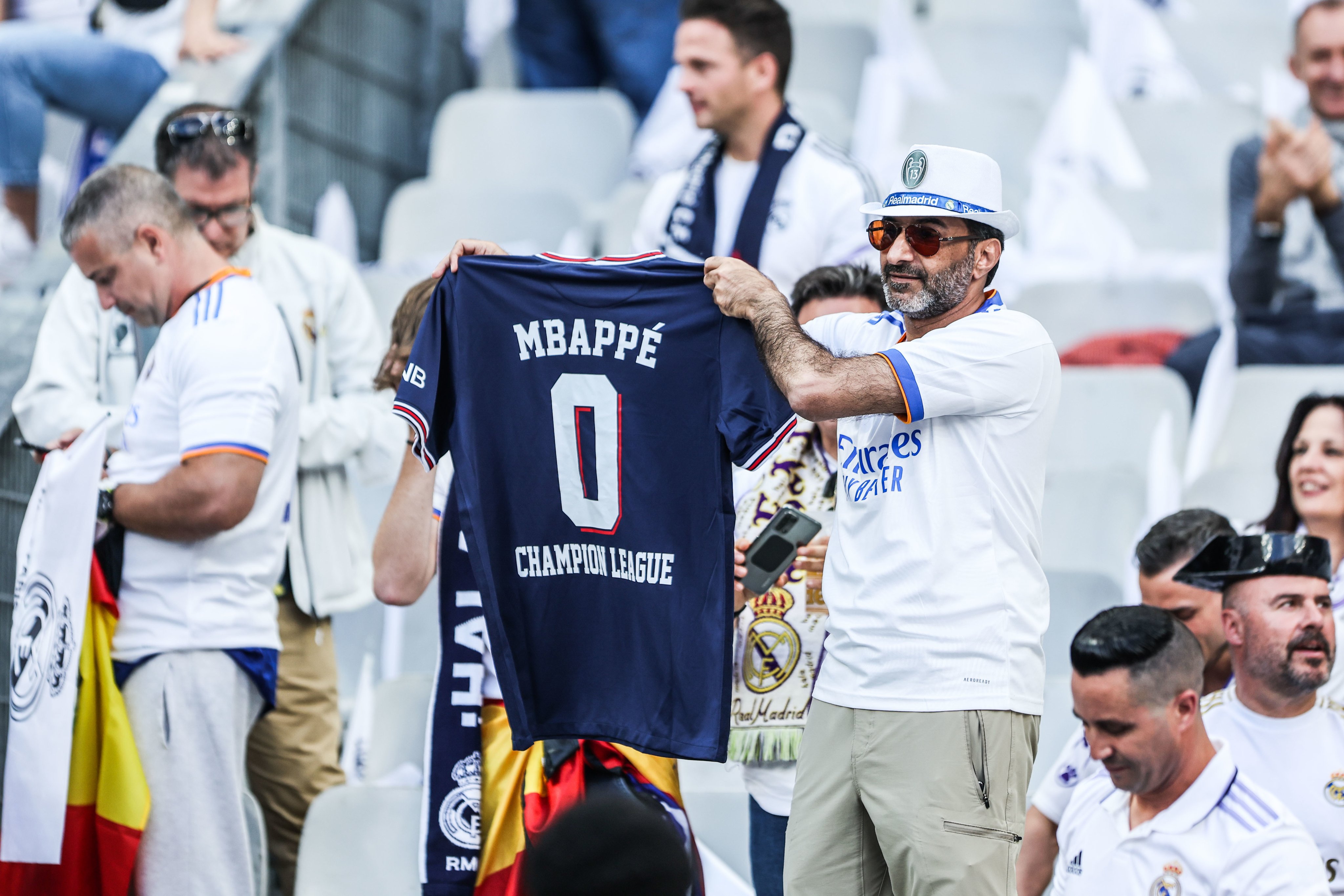 Video: Real Madrid Fans Burn Kylian Mbappe Jersey Following Snub