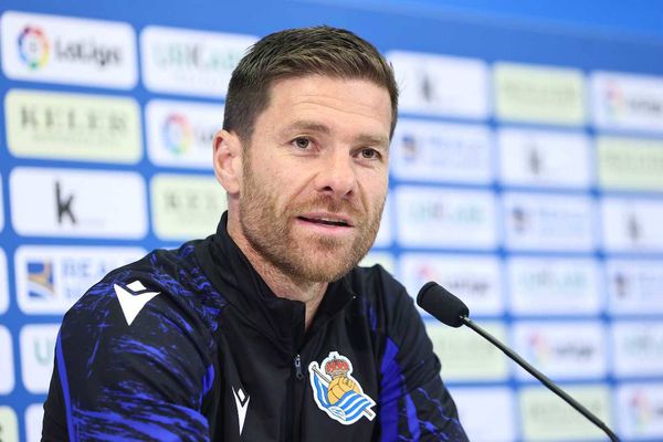 Xabi Alonso bids farewell to Real Sociedad B after three years in charge - Football España