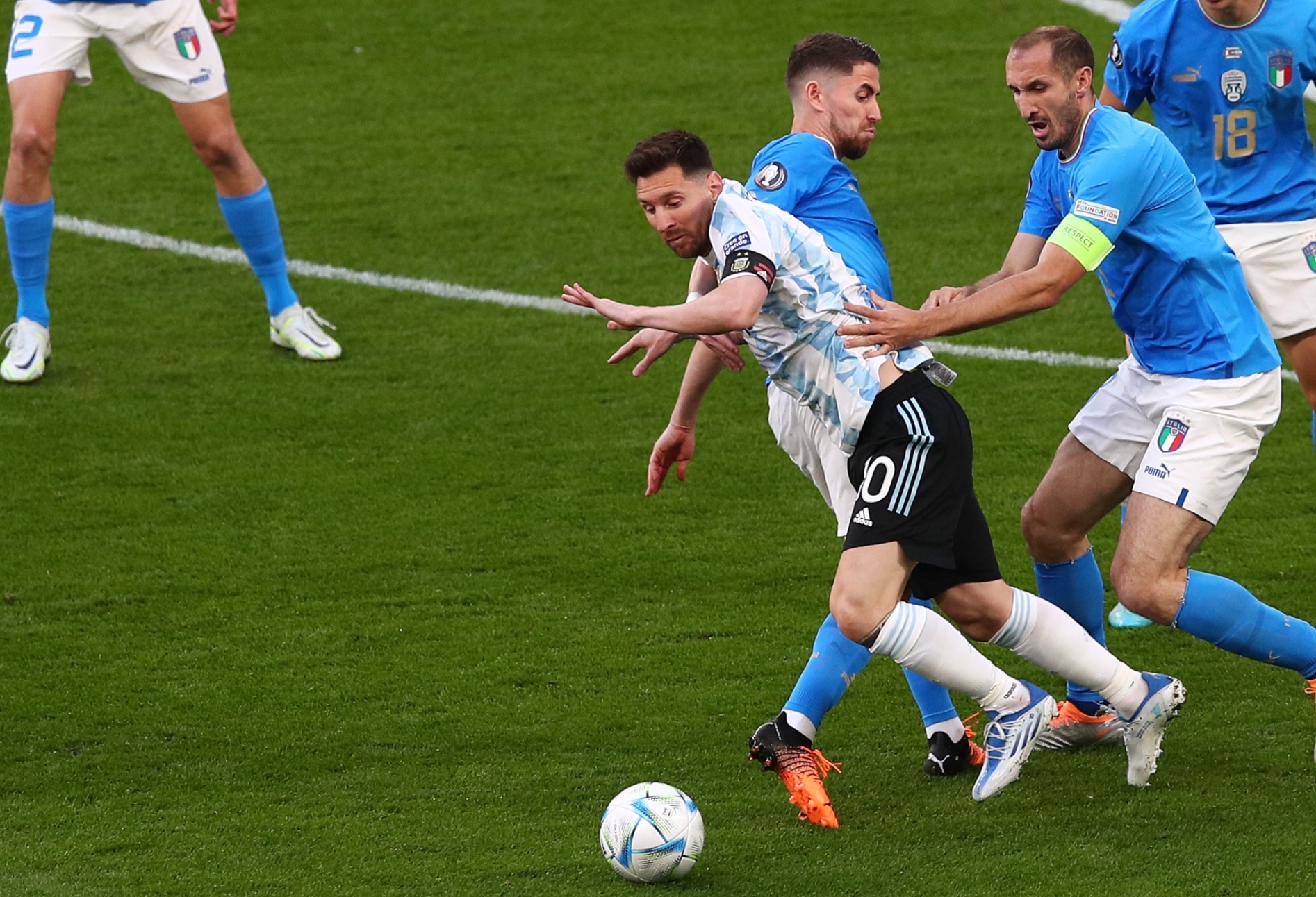 Finalissima, Italy vs Argentina: Lionel Messi Twists Past Defender For  Mesmerising Assist. Watch