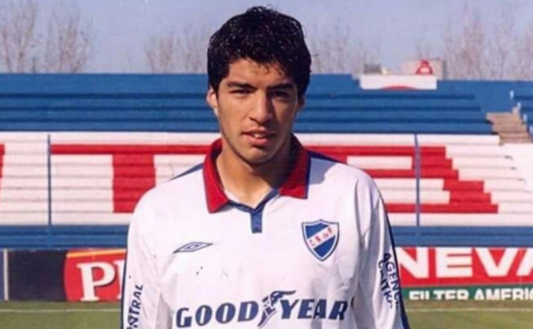 Luis Suárez confirms he is returning to Nacional with message on