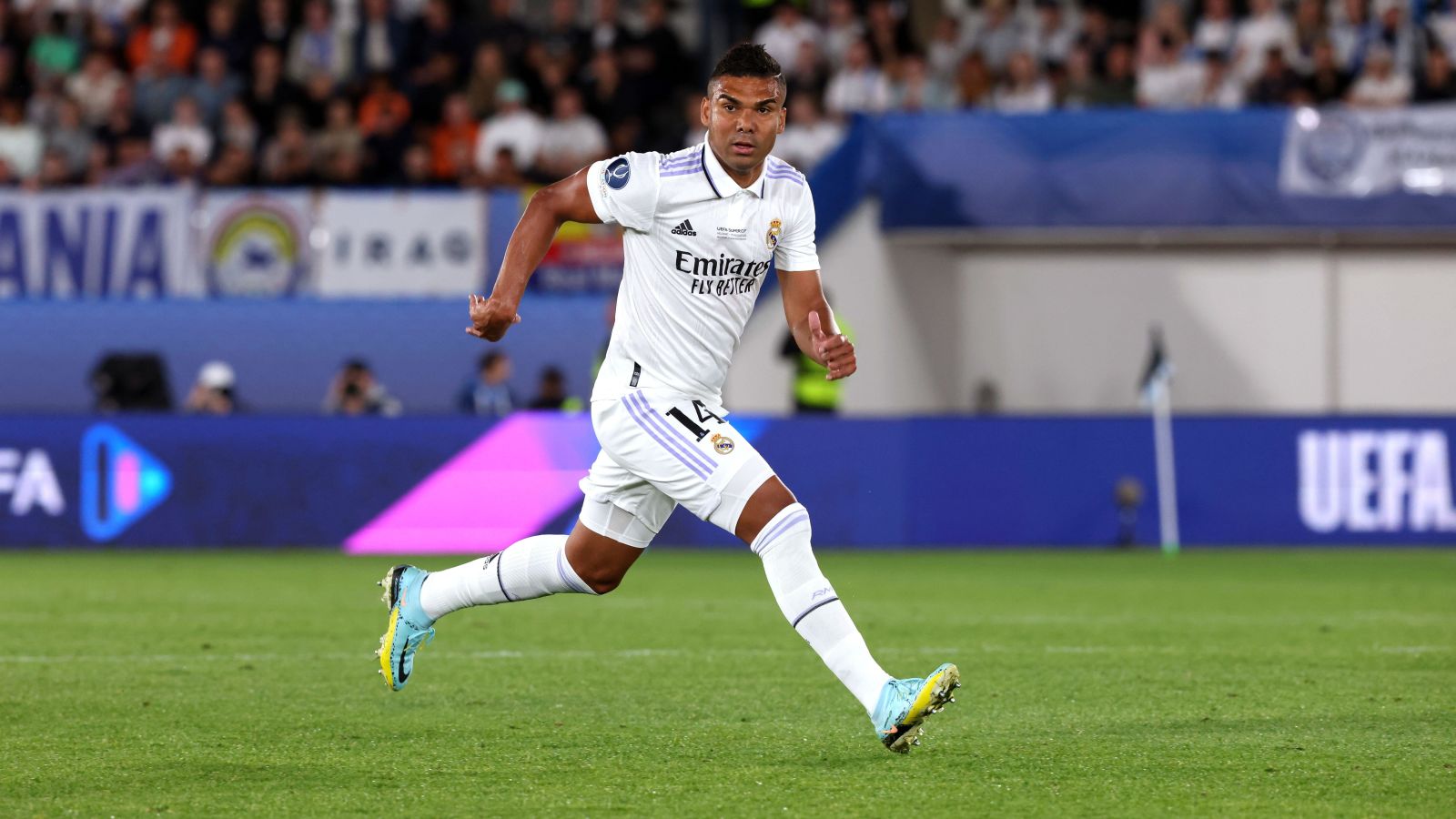 Real Madrid midfielder Casemiro closing in on switch to Manchester