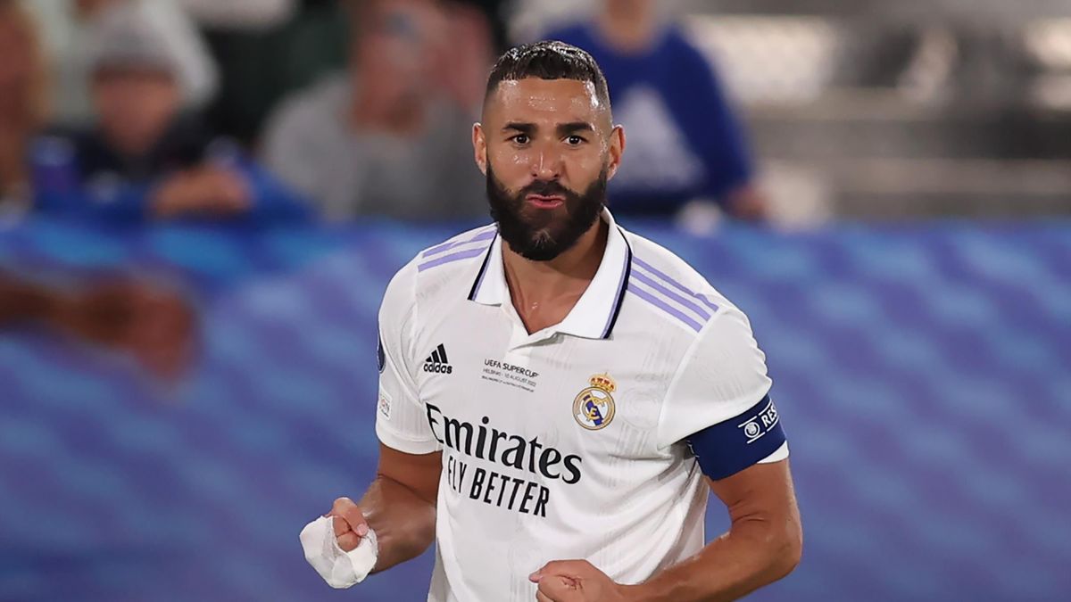 Karim Benzema extends Real Madrid deal until 2023