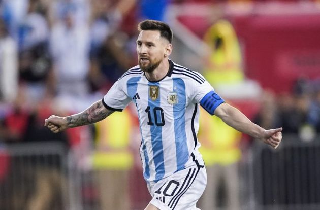 2023 01 01WorldSoccer, PDF, Lionel Messi