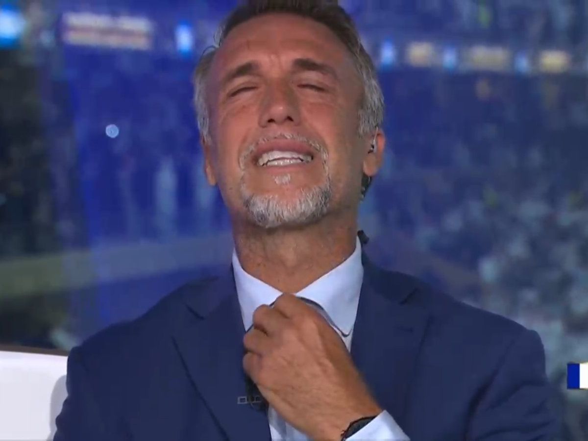 Watch: Gabriel Batistuta breaks down in tears as Argentina win World Cup