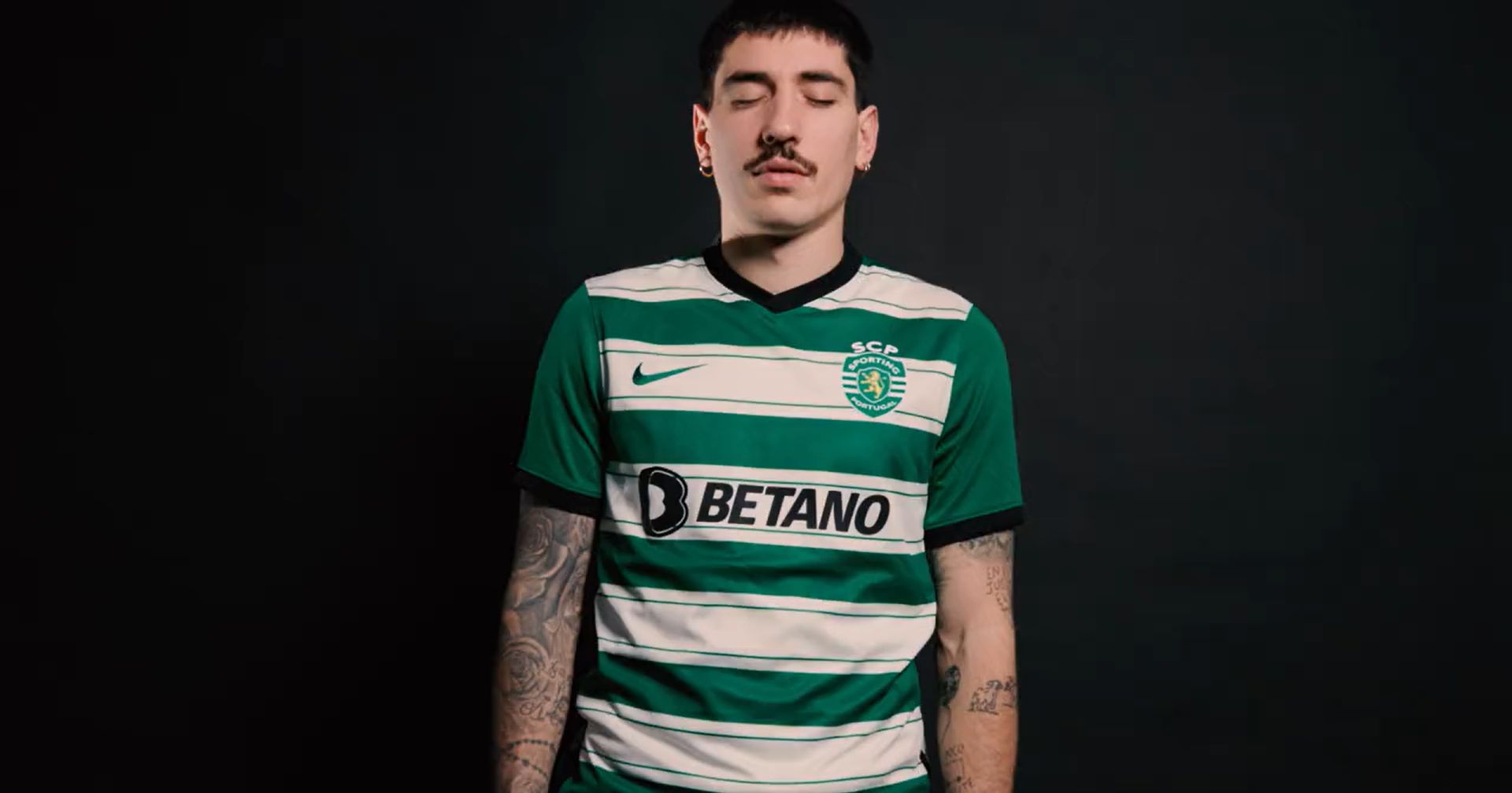 Hector Bellerin ends five-month stay at Barcelona with Sporting CP ...