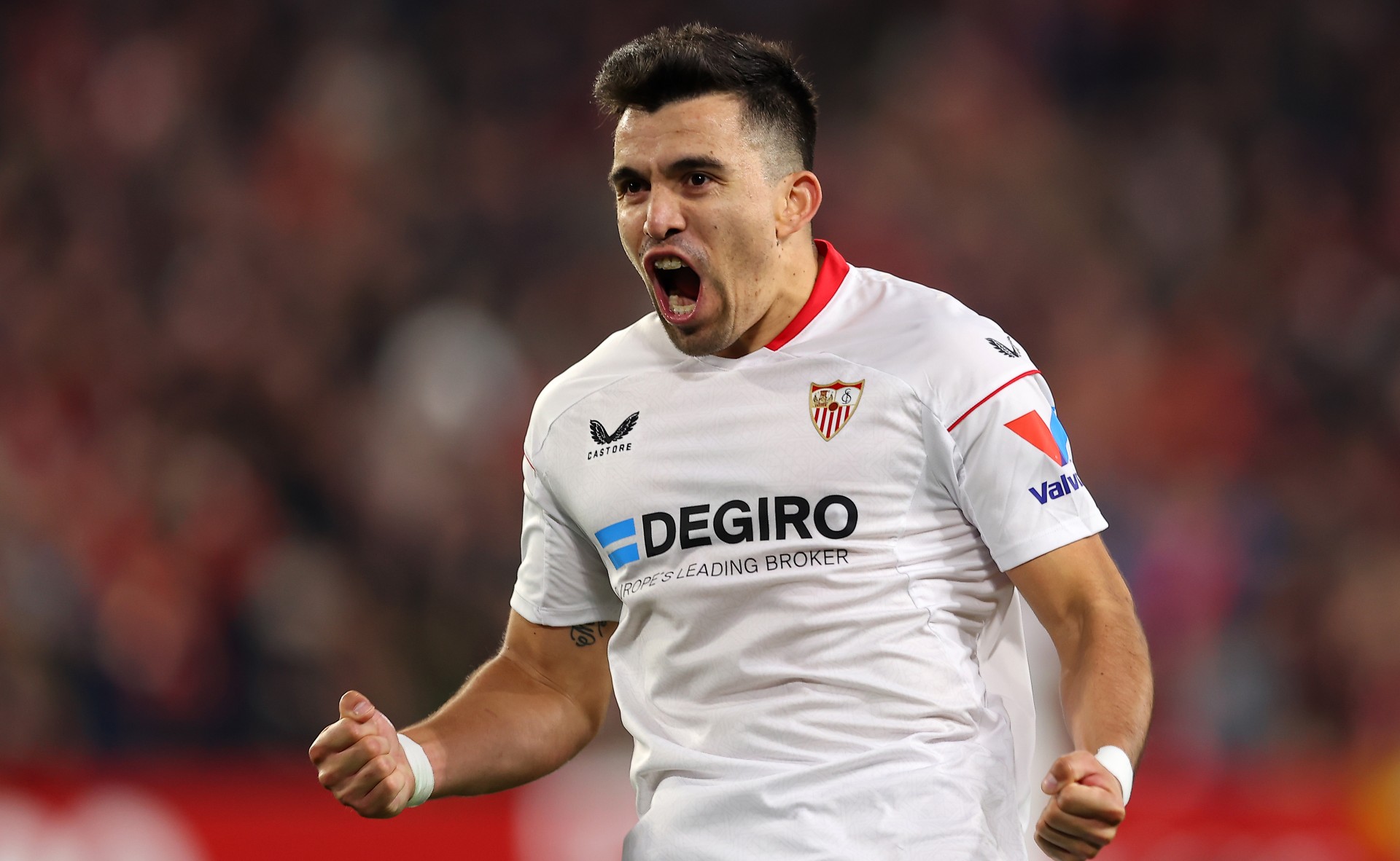 Sevilla cruise to Elche win as Real Betis snatch late victory at Getafe