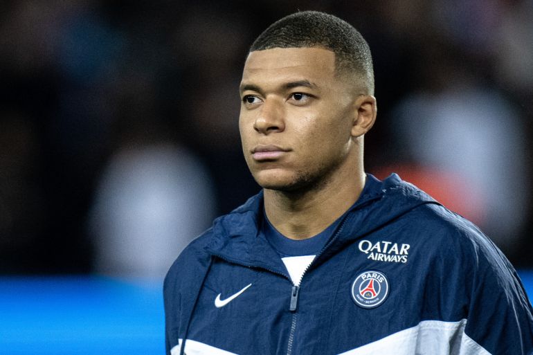 PSG remove Kylian Mbappe from their website