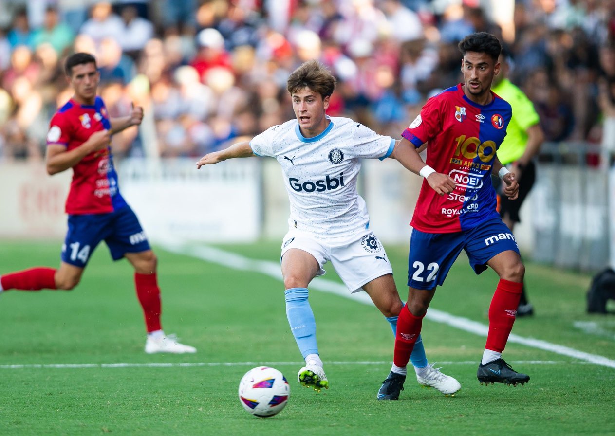 Sevilla FC will play Racing Club de Ferrol in a friendly to celebrate their  centenary