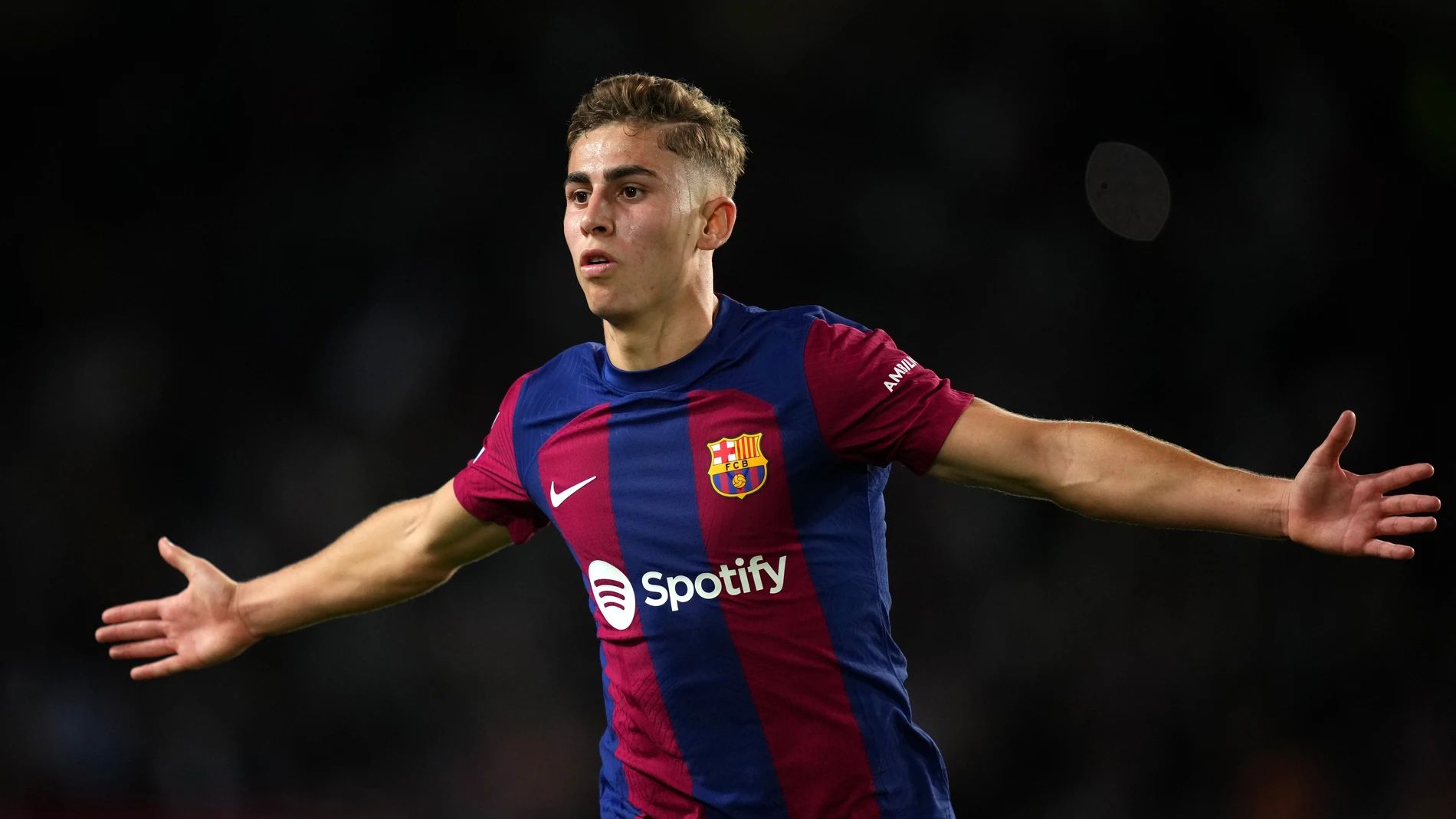 Barcelona starlet responds to rumours of Manchester United interest – “I’m not very interested”
