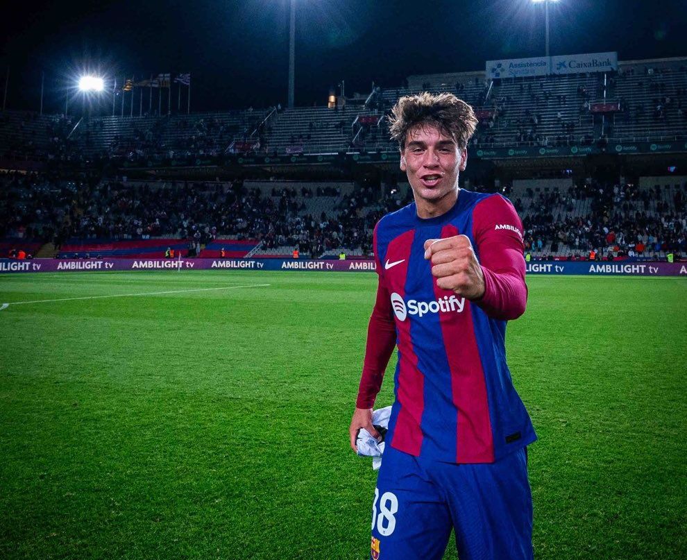 Barcelona close to tying down ambitious 18-year-old forward to new contract