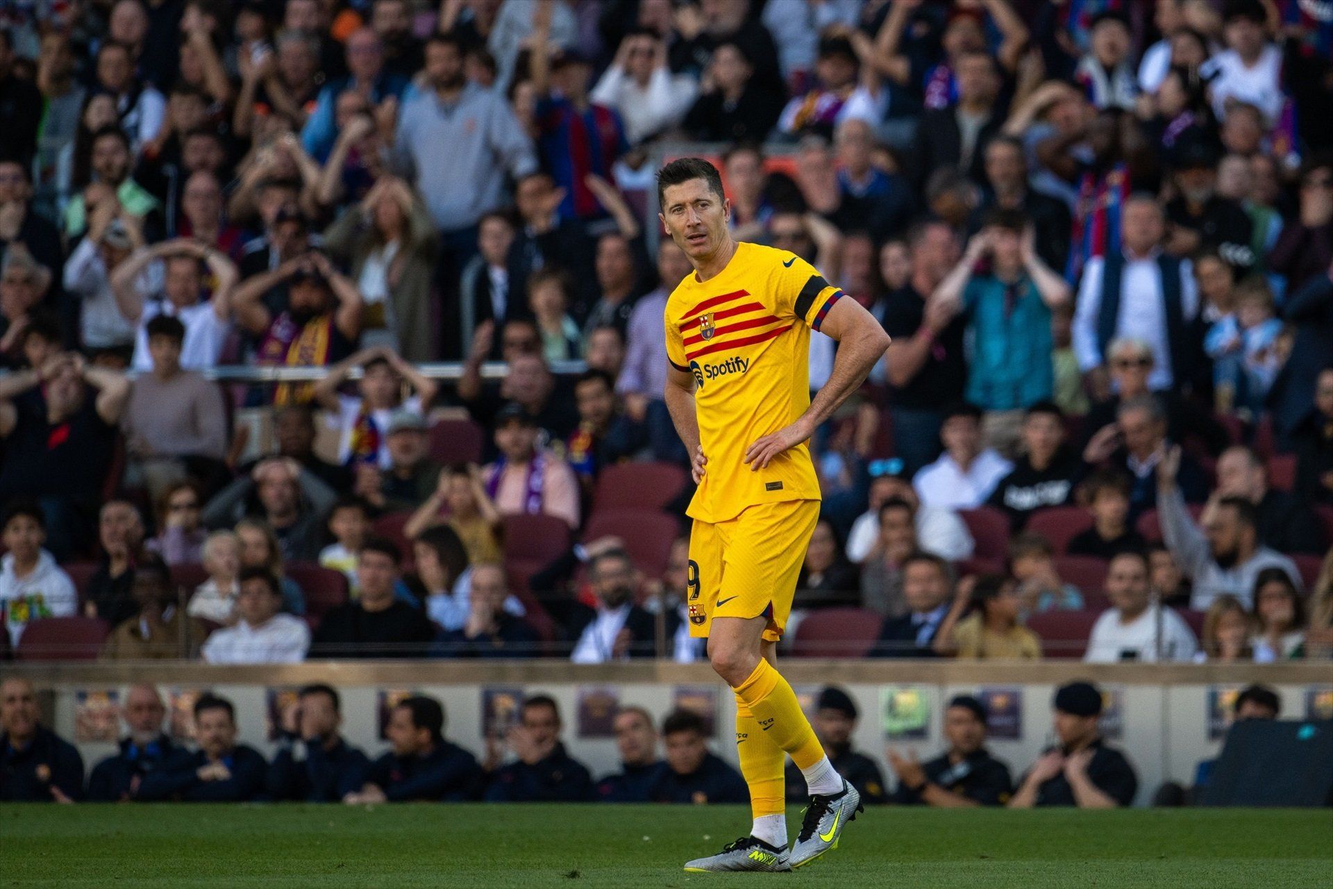 Barcelona's Robert Lewandowski sidelined with sprained ankle
